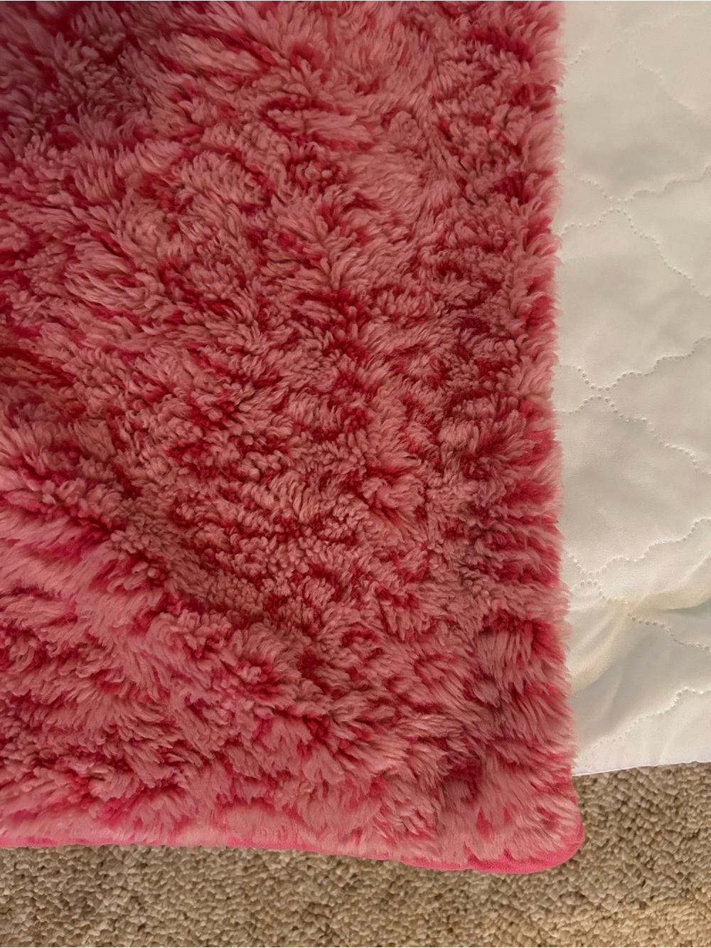 Plush Pink Faux Fur Throw Blanket